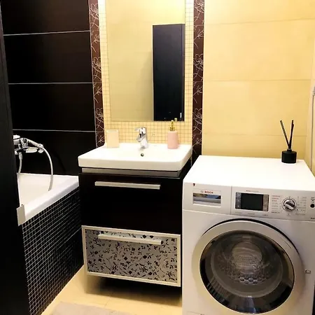 Family Flat In The Heart Of 세네츠