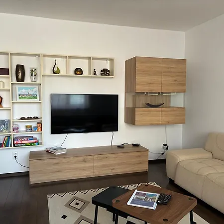 Апартаменты Family Flat In The Heart Of Сенец